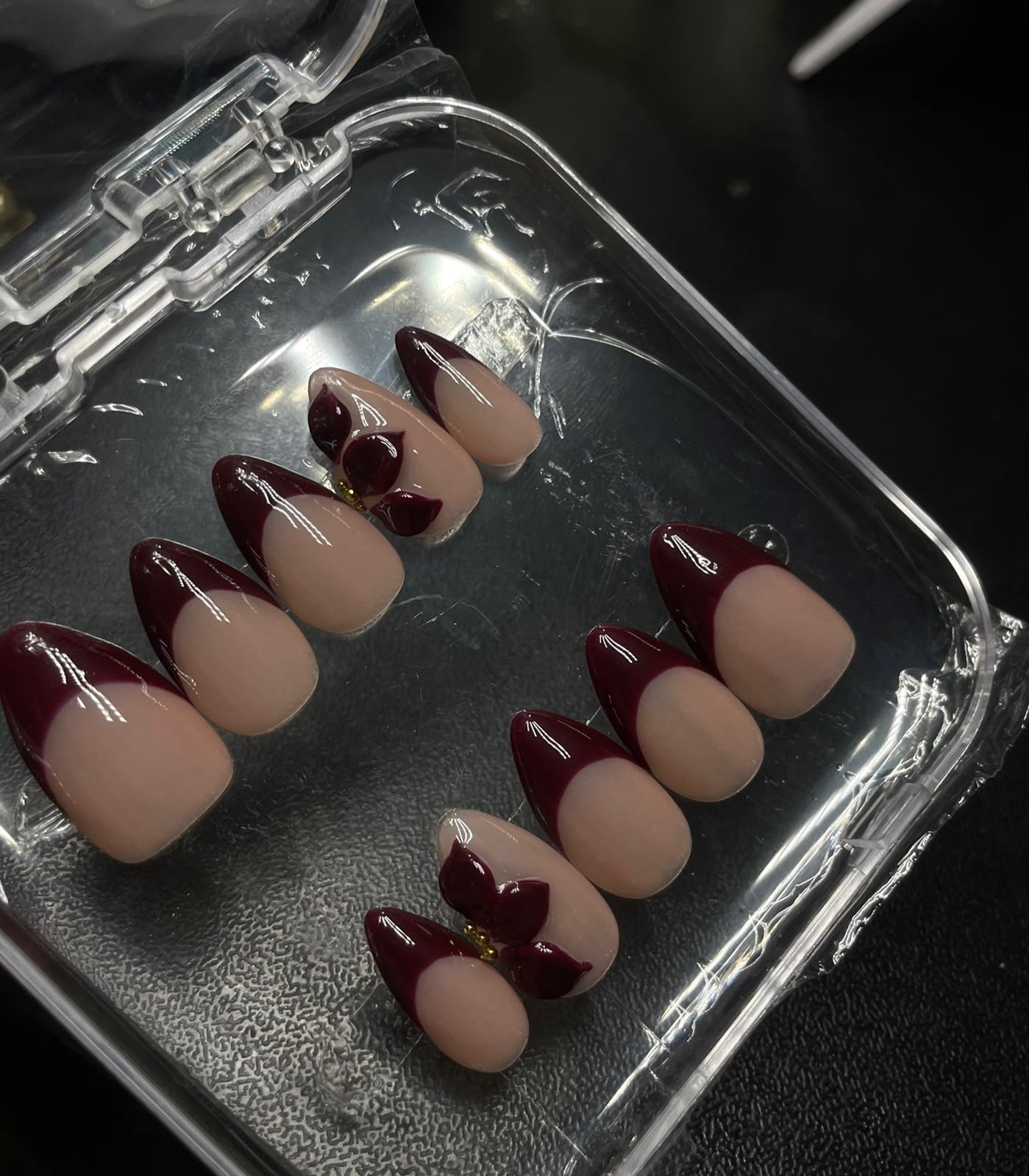 Merlot Bow Tips